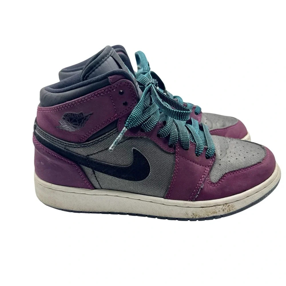 Nike Shoes Boy's Size 5Y Air Jordan 1 Retro Sneaker Multicolor Synthetic